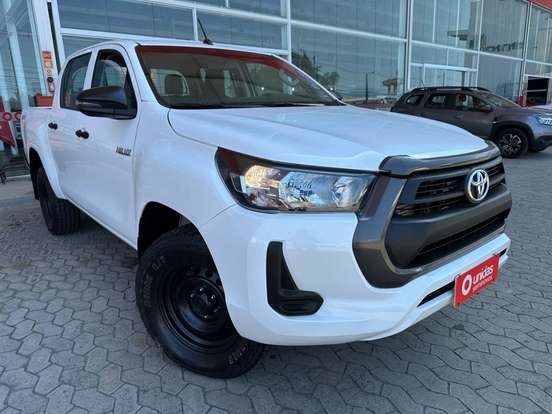 TOYOTA-HILUX-2024
