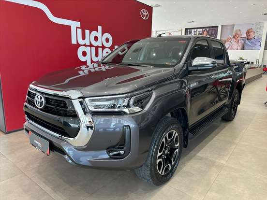 TOYOTA-HILUX-2024