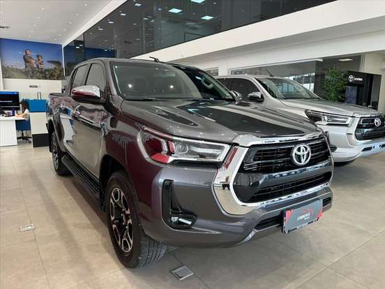 TOYOTA-HILUX-2024