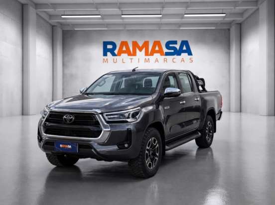 TOYOTA-HILUX-2023