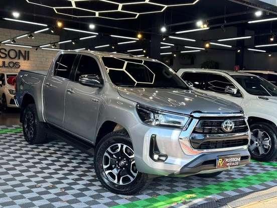 TOYOTA-HILUX-2020