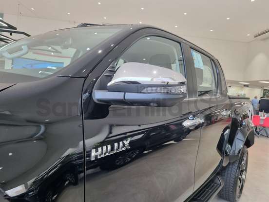 TOYOTA-HILUX-2.8 D-4D TURBO DIESEL CD SRX PLUS 4X4 AUTOMÁTICO TOYOTA-HILUX-2026