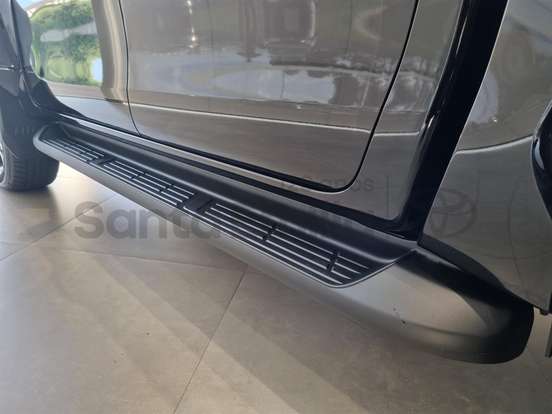 TOYOTA-HILUX-2.8 D-4D TURBO DIESEL CD SRX PLUS 4X4 AUTOMÁTICO TOYOTA-HILUX-2026
