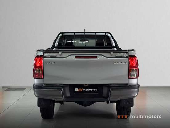 TOYOTA-HILUX-2024
