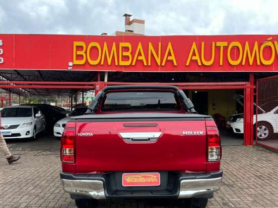 TOYOTA-HILUX-2.8 SR 4X4 CD 16V DIESEL 4P AUTOMÁTICO TOYOTA-HILUX-2016