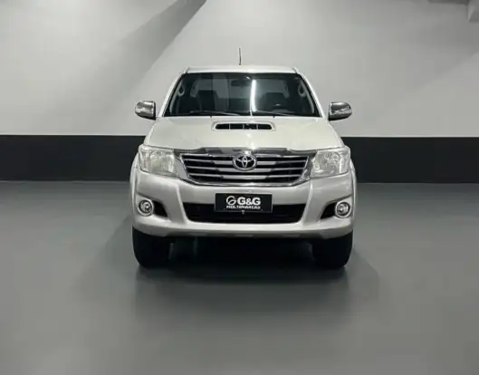 TOYOTA-HILUX-2014