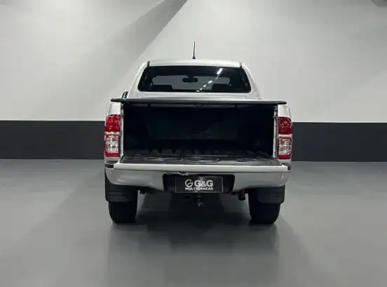 TOYOTA-HILUX-3.0 SR 4X4 CD 16V TURBO INTERCOOLER DIESEL 4P AUTOMÁTICO TOYOTA-HILUX-2014
