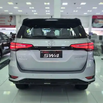 TOYOTA-HILUX SW4-2026