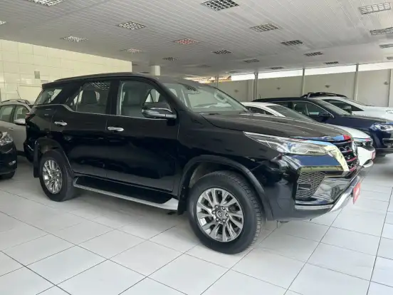 TOYOTA-HILUX SW4-2022