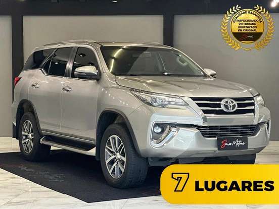 TOYOTA-HILUX SW4-2.8 SRX 4X4 7 LUGARES 16V TURBO INTERCOOLER DIESEL 4P AUTOMÁTICO TOYOTA-HILUX SW4-2019