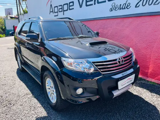 TOYOTA HILUX SW4 3.0 SRV 4X4 16V TURBO INTERCOOLER DIESEL 4P AUTOMÁTICO