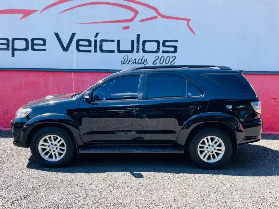 TOYOTA-HILUX SW4-2012