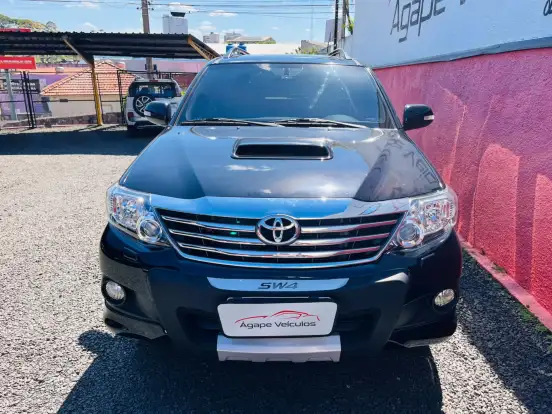 TOYOTA-HILUX SW4-2012