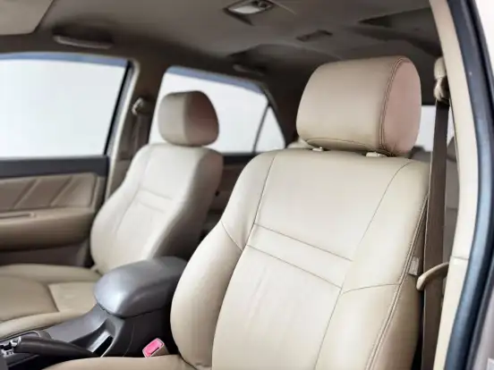 TOYOTA-HILUX SW4-2012