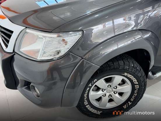 TOYOTA-HILUX SW4-3.0 SRV 4X4 16V TURBO INTERCOOLER DIESEL 4P AUTOMÁTICO TOYOTA-HILUX SW4-2012