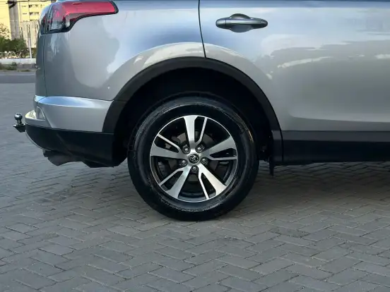 TOYOTA-RAV4-2.0 TOP 4X2 16V GASOLINA 4P AUTOMÁTICO TOYOTA-RAV4-2018