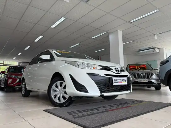 TOYOTA-YARIS-1.3 16V FLEX XL LIVE MULTIDRIVE TOYOTA-YARIS-2020