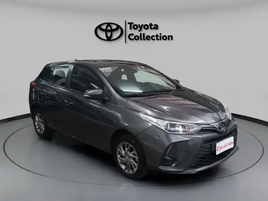 TOYOTA-YARIS-2022