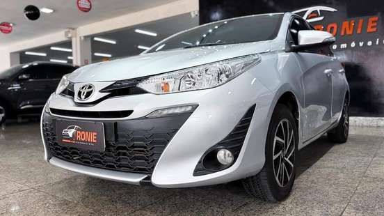 TOYOTA-YARIS-2019