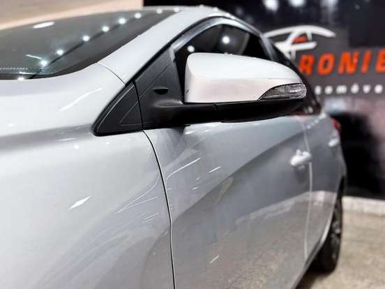 TOYOTA-YARIS-1.3 16V FLEX XL LIVE MANUAL TOYOTA-YARIS-2019