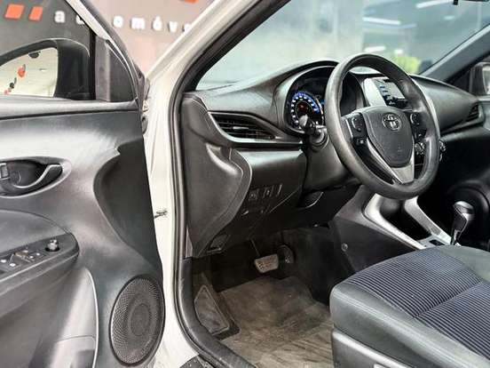 TOYOTA-YARIS-1.3 16V FLEX XL LIVE MANUAL TOYOTA-YARIS-2019