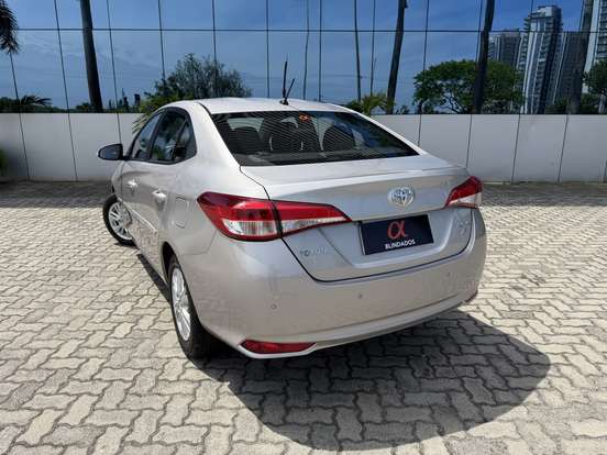TOYOTA-YARIS-1.5 16V FLEX SEDAN XL PLUS TECH MULTIDRIVE TOYOTA-YARIS-2018