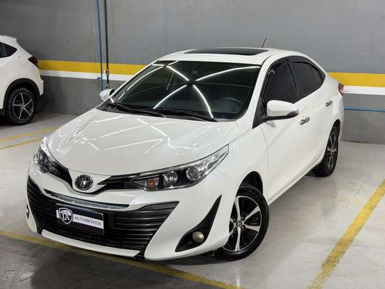 TOYOTA-YARIS-2018