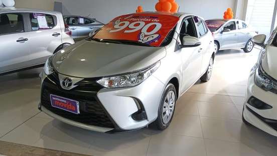 TOYOTA-YARIS-2024