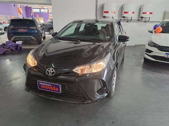 TOYOTA-YARIS-2024
