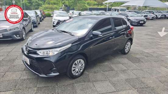 TOYOTA-YARIS-2024