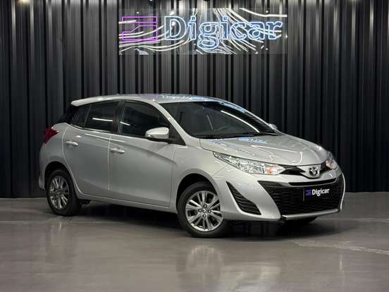 TOYOTA-YARIS-2020