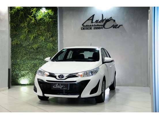 TOYOTA-YARIS-2020