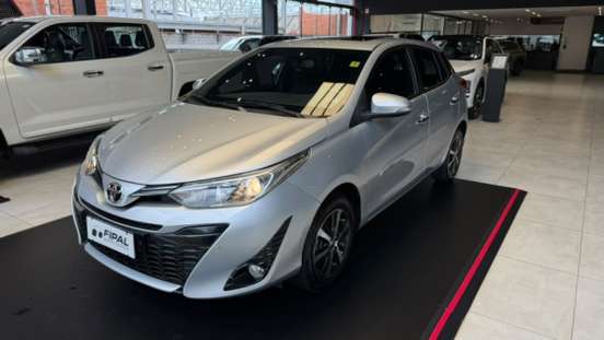 TOYOTA-YARIS-2019