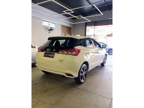 TOYOTA-YARIS-2020