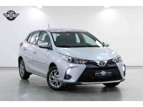TOYOTA-YARIS-2024