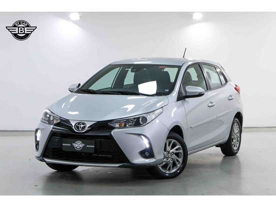 TOYOTA-YARIS-2024