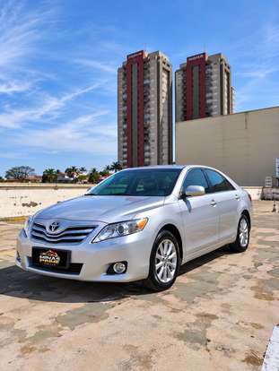 TOYOTA-CAMRY-2011