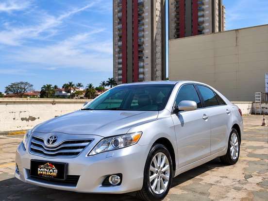 TOYOTA-CAMRY-3.5 XLE V6 24V GASOLINA 4P AUTOMÁTICO TOYOTA-CAMRY-2011