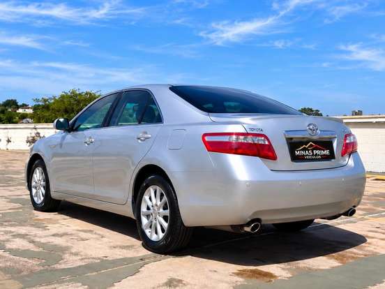TOYOTA-CAMRY-3.5 XLE V6 24V GASOLINA 4P AUTOMÁTICO TOYOTA-CAMRY-2011
