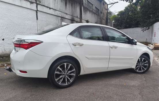 TOYOTA-COROLLA-2019