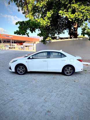 TOYOTA-COROLLA-2014