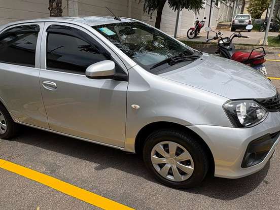 TOYOTA-ETIOS-1.3 X 16V FLEX 4P AUTOMÁTICO TOYOTA-ETIOS-2019