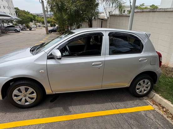 TOYOTA-ETIOS-1.3 X 16V FLEX 4P AUTOMÁTICO TOYOTA-ETIOS-2019