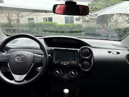 TOYOTA-ETIOS-1.3 X 16V FLEX 4P AUTOMÁTICO TOYOTA-ETIOS-2019