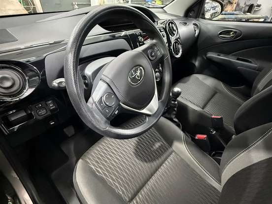 TOYOTA-ETIOS-1.5 XS 16V FLEX 4P MANUAL TOYOTA-ETIOS-2017