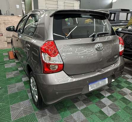 TOYOTA-ETIOS-2017