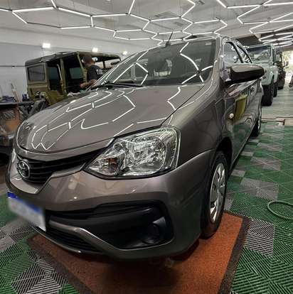TOYOTA-ETIOS-2017