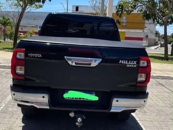 TOYOTA-HILUX-2.8 D-4D TURBO DIESEL CD SRX 4X4 AUTOMÁTICO TOYOTA-HILUX-2020