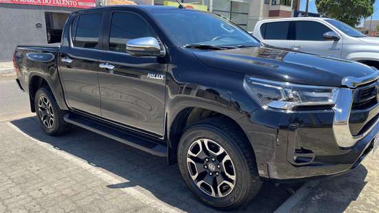 TOYOTA-HILUX-2020