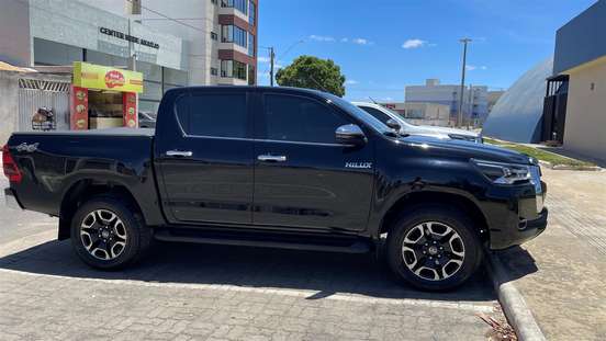 TOYOTA-HILUX-2020